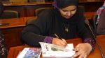 رحمة المغيزوي توقع اصدارها وتهديه لمكتبة الاسكندرية