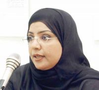 القاصة بشرى خلفان في ملتقى عمَّان الثاني للقصة القصيرة  